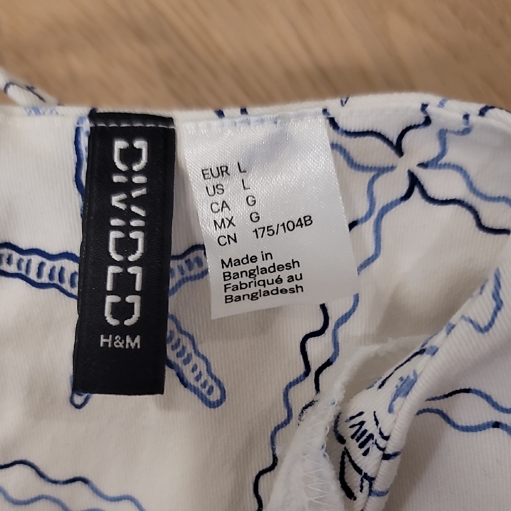 H&M Dress with Blue Shell Pattern - Picture 3 of 5